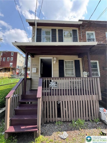 226 E Snyder Ave, Lansford, PA 18232
