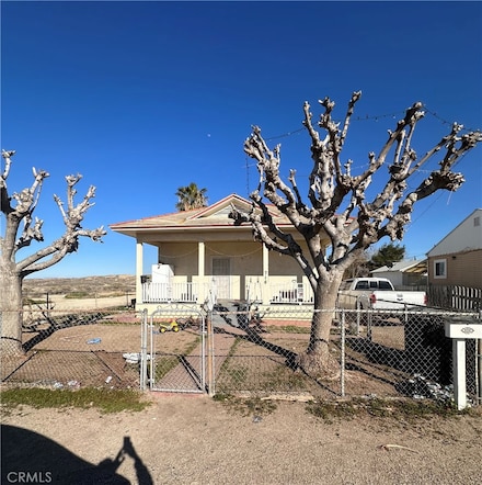 716 Taylor St, Taft, CA 93268