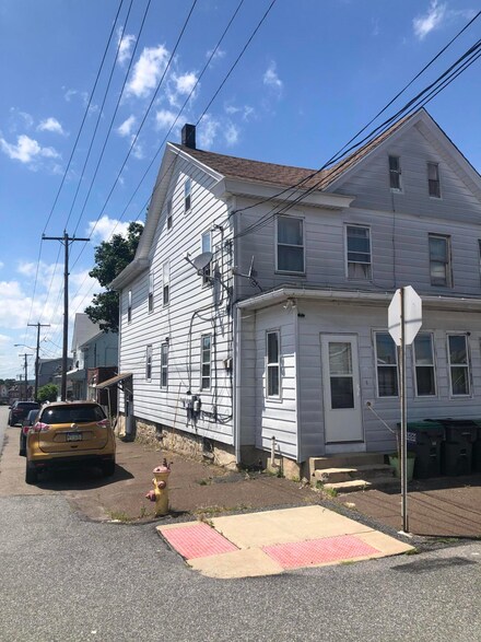 202 N 3rd St, West Hazleton, PA 18202