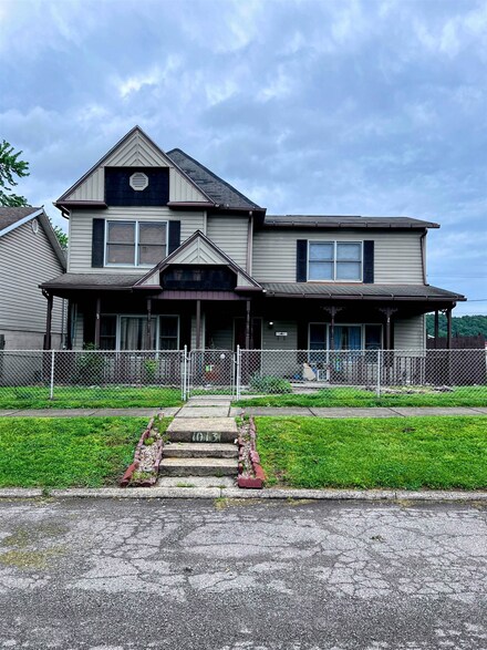 1013 Pine St, Kenova, WV 25530