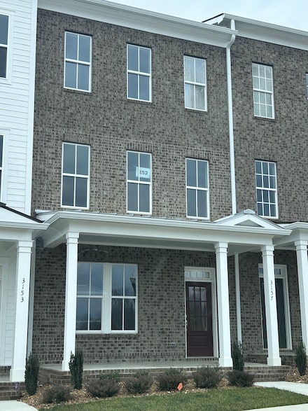 3157 Setting Sun Dr, Thompsons Station, TN 37179