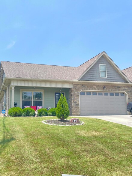75 Southshore Dr, Fort Oglethorpe, GA 30742