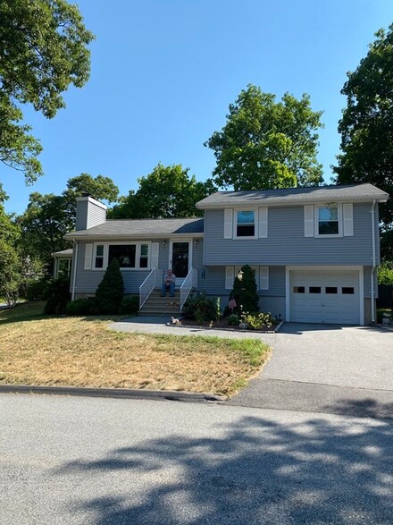 1 Harbell St, Lexington, MA 02421