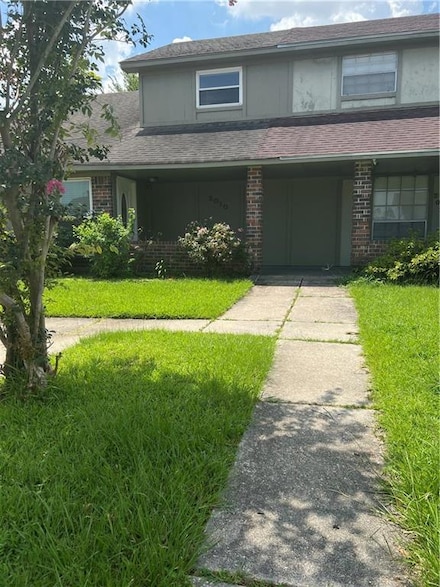 2010 Snowbird Dr, Harvey, LA 70058