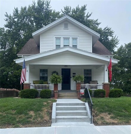 2102 & 2104 S 14th St, Saint Joseph, MO 64503