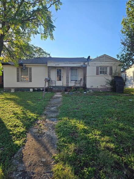 6723 Kenwell St, Dallas, TX 75209