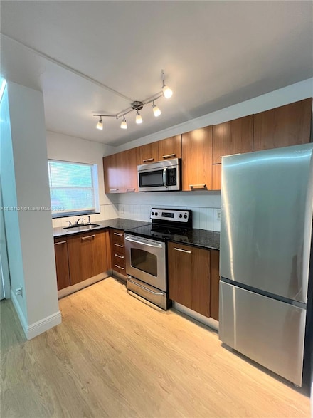 421 NE 68th St Unit 4, Miami, FL 33138