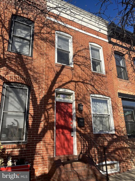 2832 Dillon St, Baltimore, MD 21224