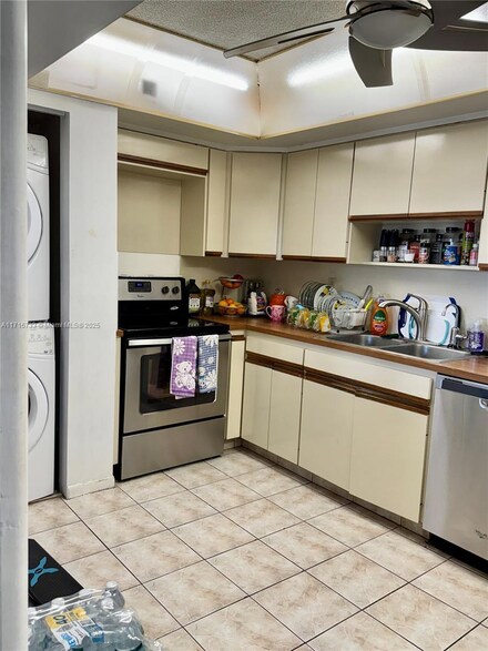 17720 N Bay Rd Unit 803, Sunny Isles Beach, FL 33160