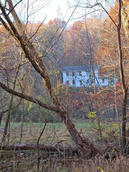 2205 Pleasant Valley Rd, Zanesville, OH 43701