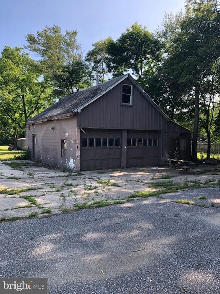 386 Fries Mill Rd, Franklinville, NJ 08322