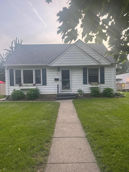 6920 Russell Ave S, Richfield, MN 55423