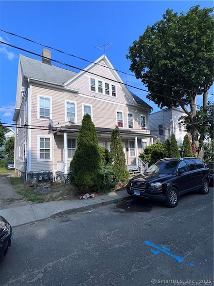 44 Laurel Ct, Bridgeport, CT 06605