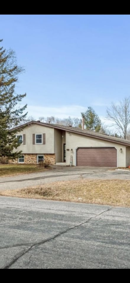 7321 151st Ave NW, Anoka, MN 55303