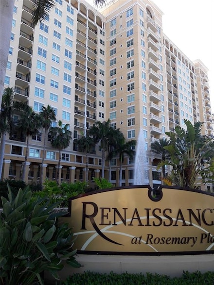 750 N Tamiami Trail Unit 405, Sarasota, FL 34236