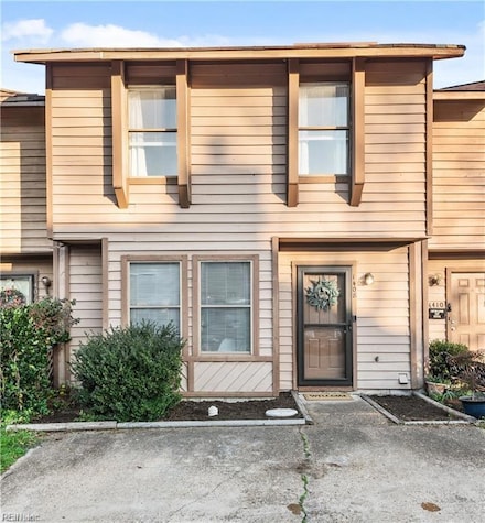 1408 Woodscape Ln, Virginia Beach, VA 23462
