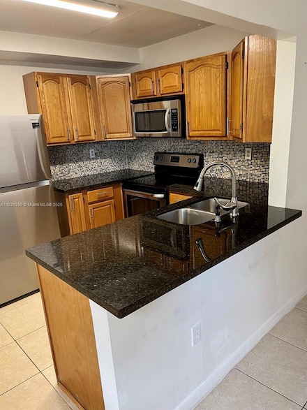 415 W Park Dr Unit 201, Miami, FL 33172