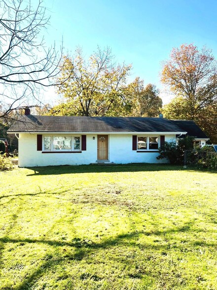 69 E Main St, Salem, NJ 08079