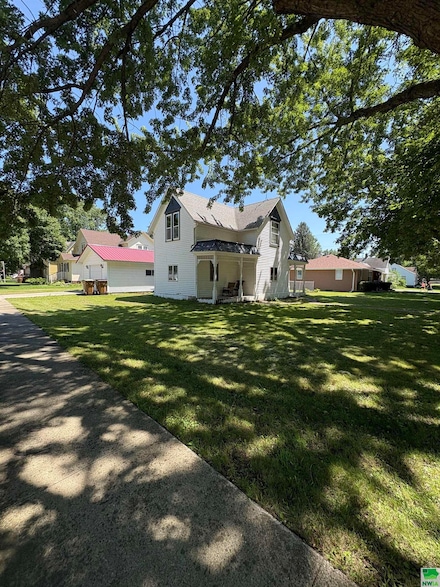 302 2nd St S, Albert City, IA 50510