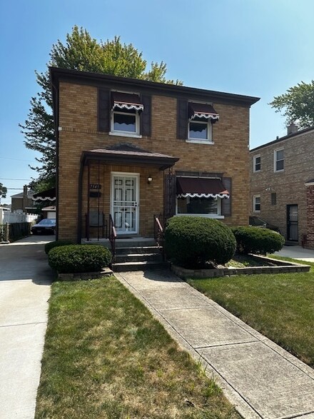 7545 S Seeley Ave, Chicago, IL 60620