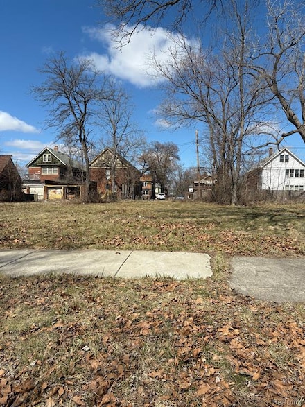 2730 Hogarth St, Detroit, MI 48206