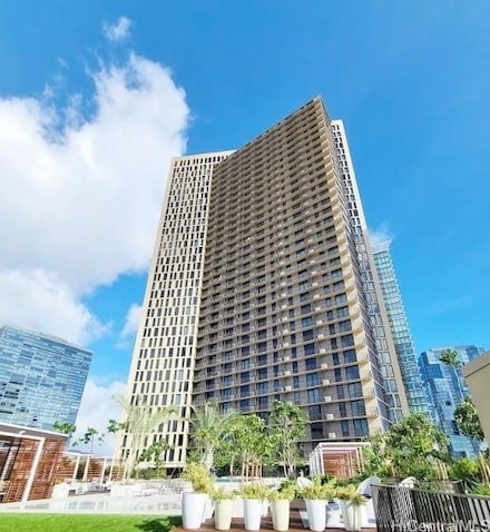 987 Queen St Unit 808, Honolulu, HI 96814