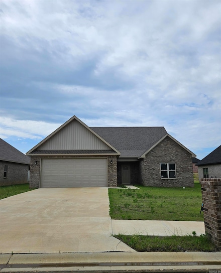 131 Clearwater Dr, Brookland, AR 72417