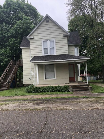 502 N 6th St, Attica, IN 47918