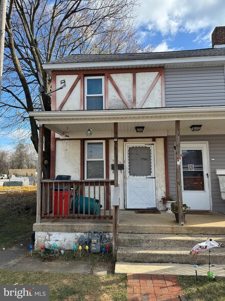 121 Householder Ave, Red Lion, PA 17356
