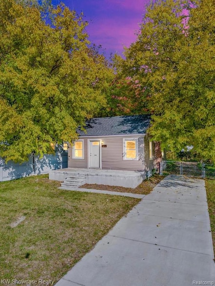 20752 Inkster Rd, Southfield, MI 48033