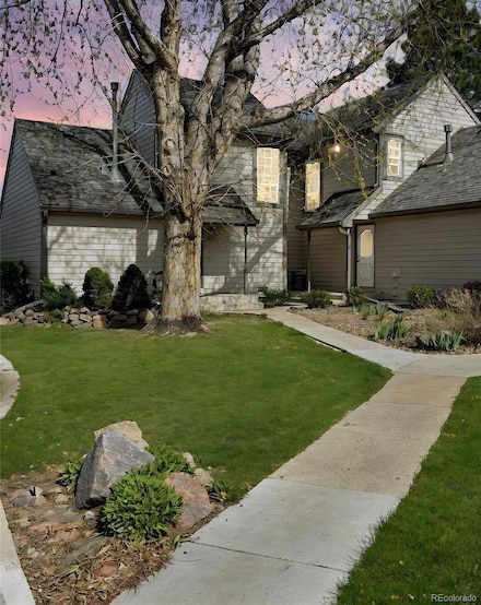 422 Cobblestone Dr, Colorado Springs, CO 80906