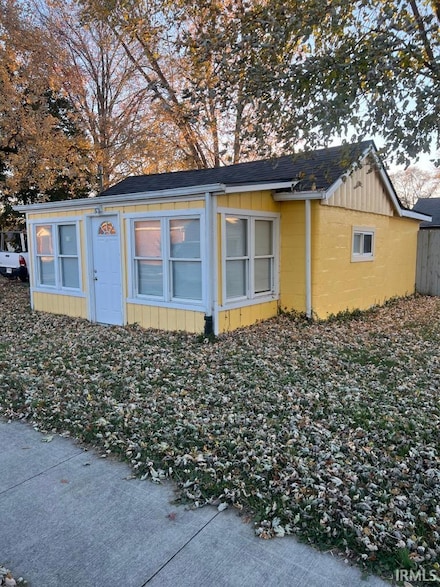 524 Cherry St, Greenfield, IN 46140