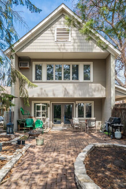 147 W 58th St, Minneapolis, MN 55419