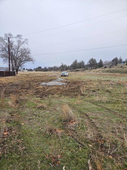 401 NE 6th St, Madras, OR 97741