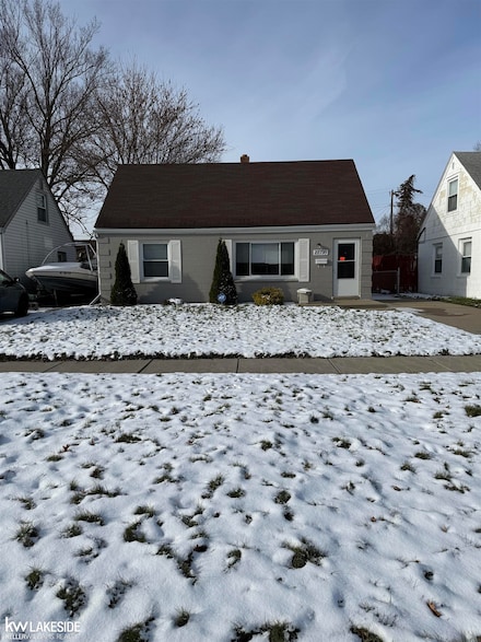 22795 Almond Ave, Eastpointe, MI 48021