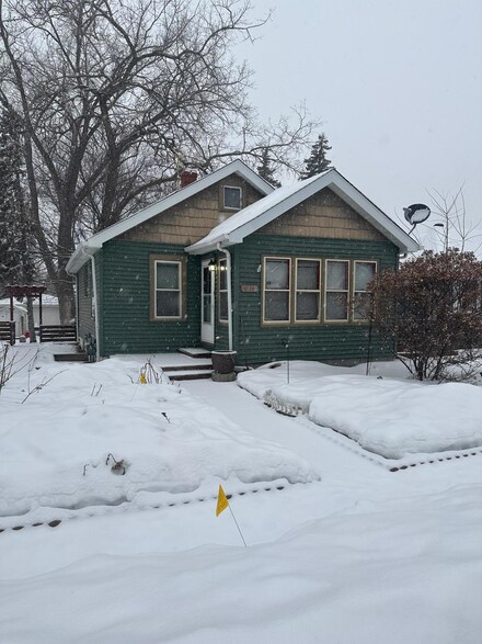 1189 Charlton St, Saint Paul, MN 55118