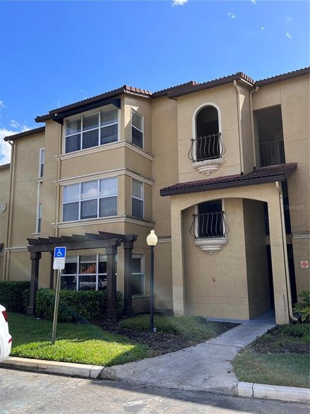 5132 Conroy Rd Unit 921, Orlando, FL 32811