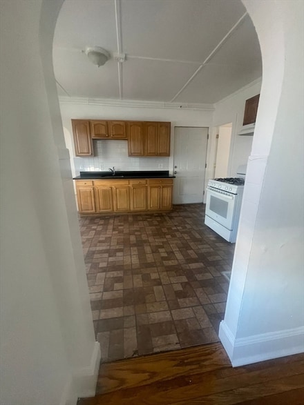 135 Chestnut St Unit 2, Lynn, MA 01902