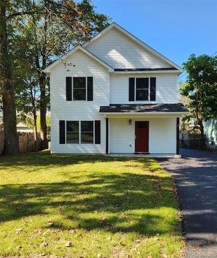 17 Greising St, Pine Bush, NY 12566