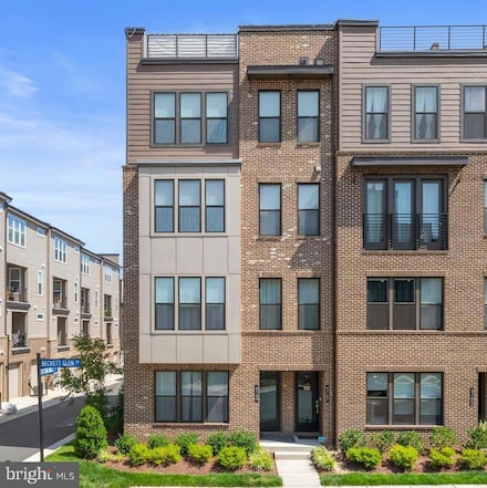 4767 Tatum Mill Way Unit 202, Chantilly, VA 20151