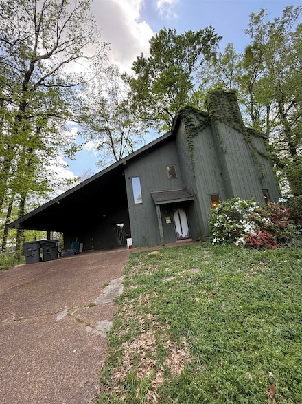 3287 Leschallas Dr, Memphis, TN 38128