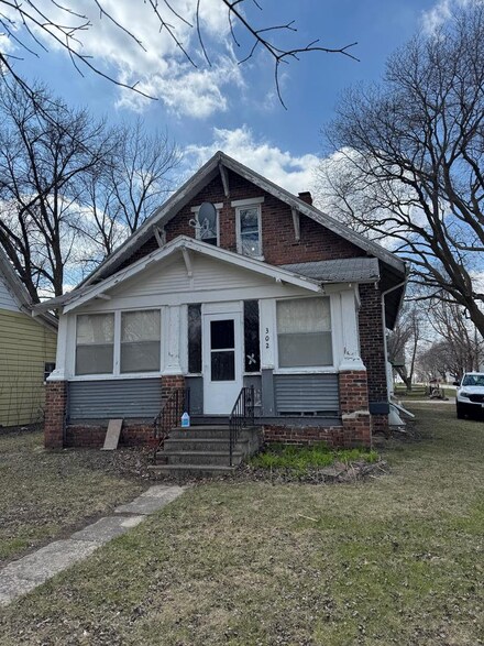 302 S Ontario St, Pomeroy, IA 50575