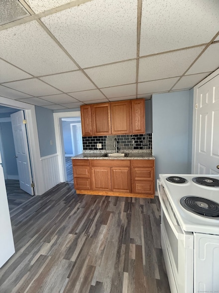 72 Prospect St, Bristol, CT 06010