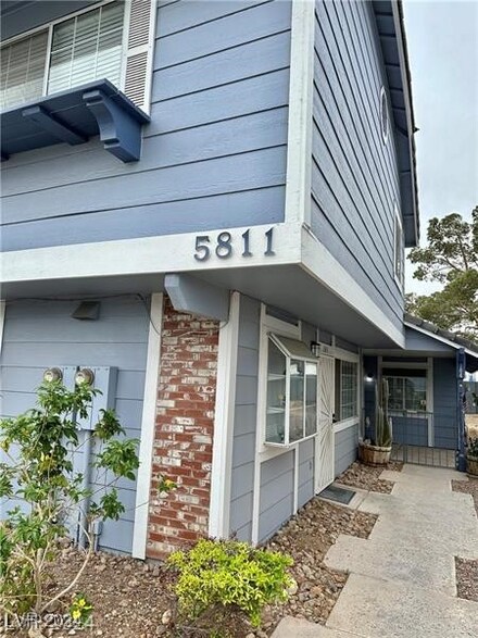 5811 Medallion Dr Unit 104, Las Vegas, NV 89122