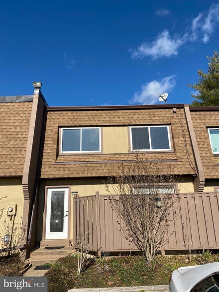 3852 Manzanita Place Unit C, Alexandria, VA 22309