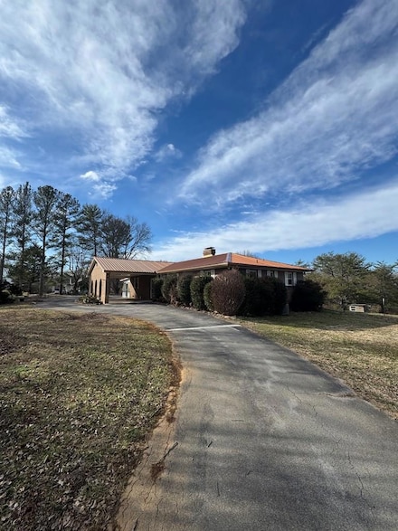 3709 Joe Rawlings Rd, Cookeville, TN 38506