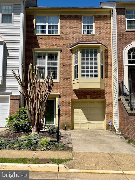 7504 Lamoyne Ct, Alexandria, VA 22315