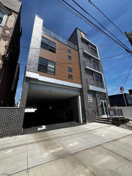 107 E Westfield Ave Unit 303, Roselle Park, NJ 07204