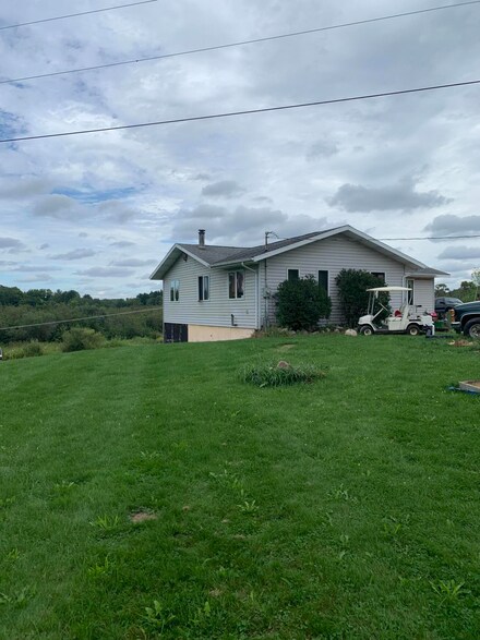 12600 212th Ave, Big Rapids, MI 49307