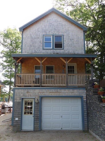 194 Lakewood Rd, Casco, ME 04015